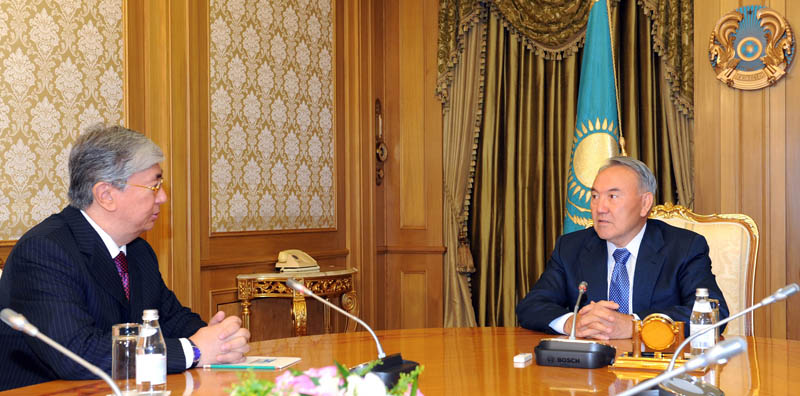 Tokaev i Nazarbaev Cronos Asia