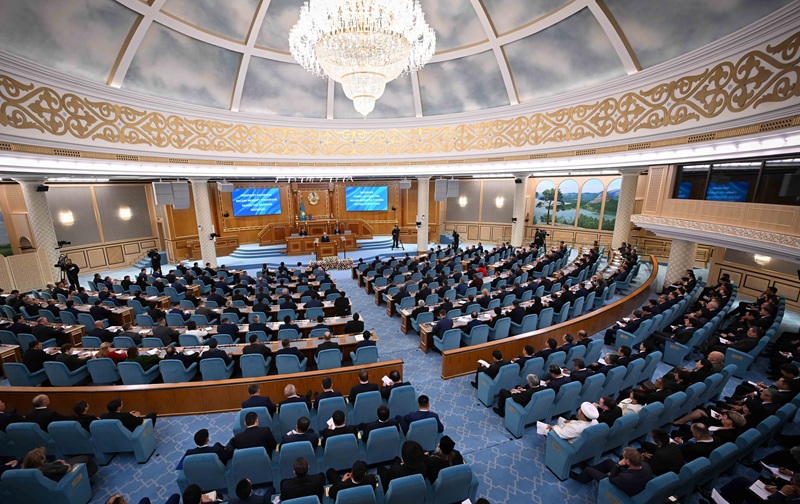 Президенттің жолдауы: зал заседания