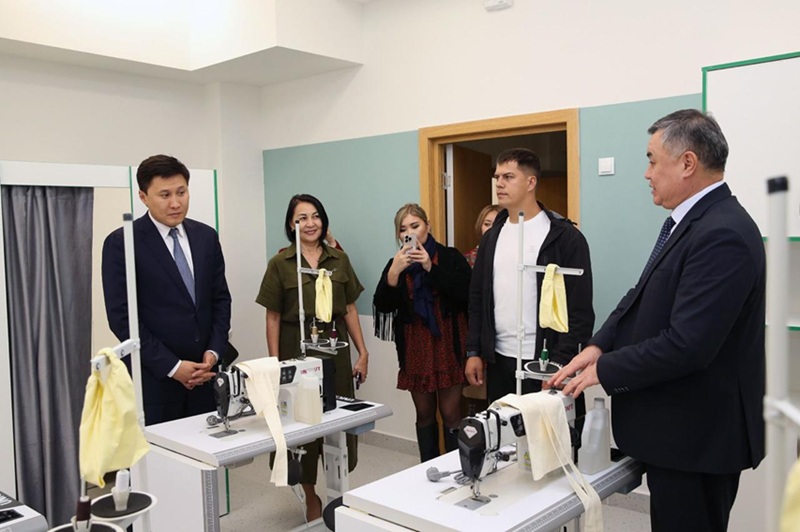 В Алматы ко Дню Республики открыли четыре новые школы