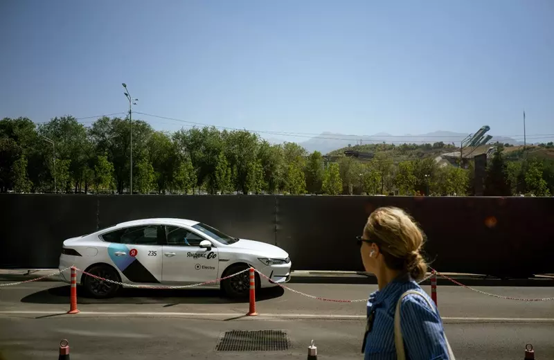 Яндекс Такси серіктестері табысы Қазақстан 2025