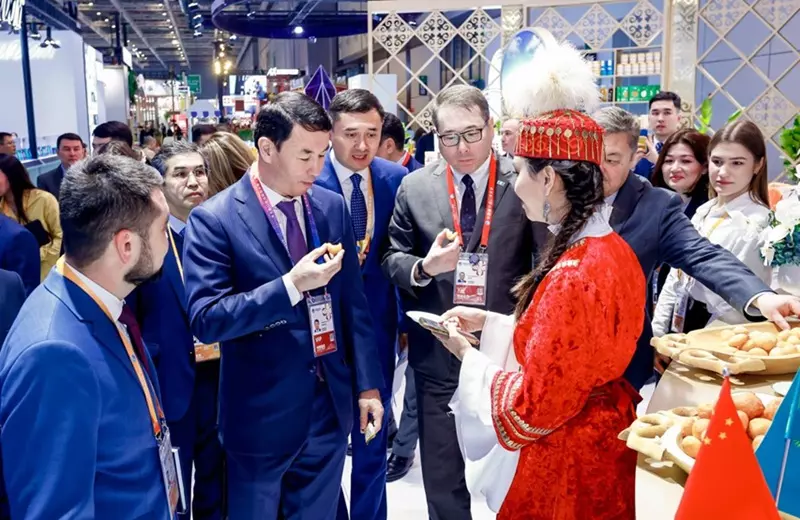 CIIE 2025: Казахстан укрепляет позиции на крупнейшей выставке Китая Более 100 отечественных компаний представили свою продукцию на крупнейшей импортной выставке мира — CIIE-2025