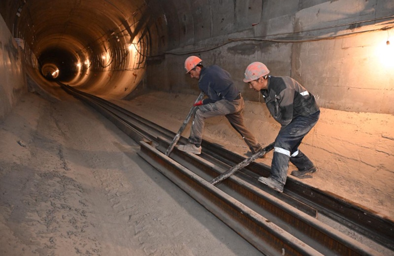 Станция метро "Калкаман"