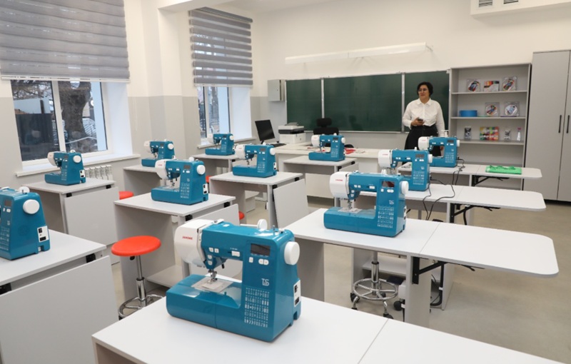 В Алматы прошло техническое открытие двух новых объектов образования